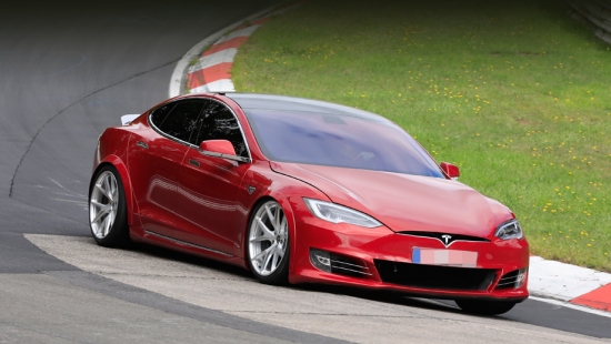 Tesla Model S P100D+ Plaid перешла в разряд спорткаров